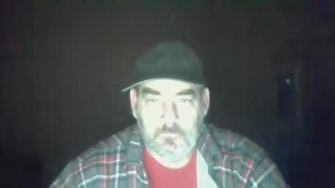 Snapshot of cre9876 chatting on 10.15.25 alway horny online show from 10.15.25