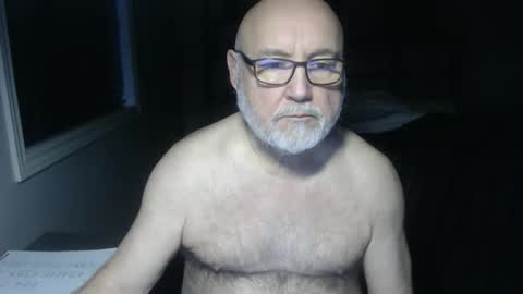 Creamormilk online show from 12.19.25