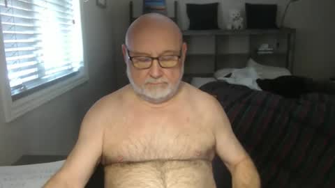 Creamormilk online show from 12.21.25