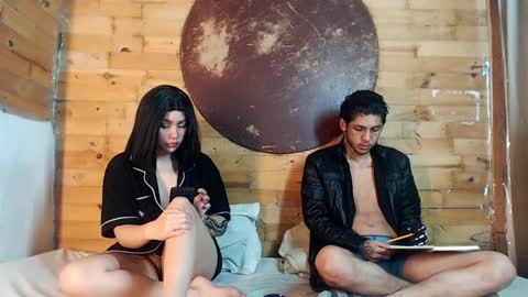Snapshot of creampie_couple1 chatting on 01.29.25  CAMILA Y SEBASTIAN online show from 01.29.25