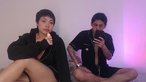Snapshot of creampie_couple1 chatting on 10.22.25  CAMILA Y SEBASTIAN online show from 10.22.25