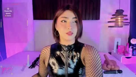 Snapshot of creamy_angelo chatting on 05.21.26 creamy_angelo online show from 05.21.26