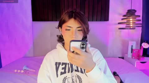 Snapshot of creamy_angelo chatting on 05.31.26 creamy_angelo online show from 05.31.26