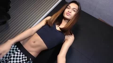 Snapshot of creamy_delilah chatting on 05.23.26 Delilah online show from 05.23.26