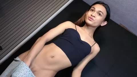 Snapshot of creamy_delilah chatting on 06.05.26 Delilah online show from 06.05.26