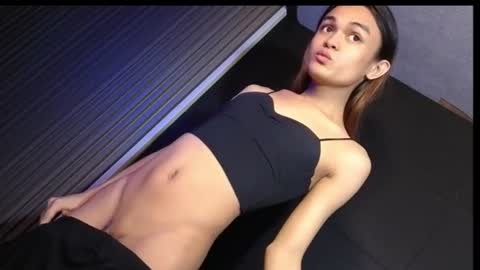 Snapshot of creamy_delilah chatting on 06.11.26 Delilah online show from 06.11.26