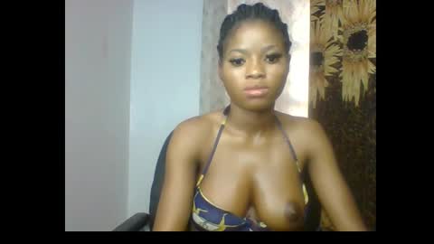 Snapshot of creamy_girl2 chatting on 02.19.26 Creamy girl2 online show from 02.19.26