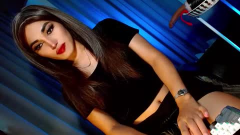 Snapshot of creamycum_celinexxx chatting on 02.15.25 Celine online show from 02.15.25