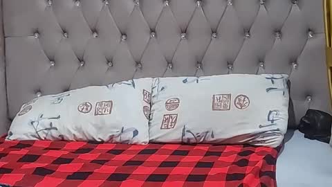 Snapshot of creamyhub chatting on 05.19.26 creamyhub online show from 05.19.26