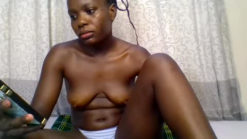 Snapshot of creamypussy15 chatting on 10.17.25 MARY online show from 10.17.25
