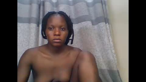 Snapshot of creamypussy15 chatting on 12.21.25 MARY online show from 12.21.25