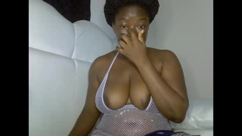 Snapshot of creamypussyxx chatting on 05.31.26 creamypussyxx online show from 05.31.26