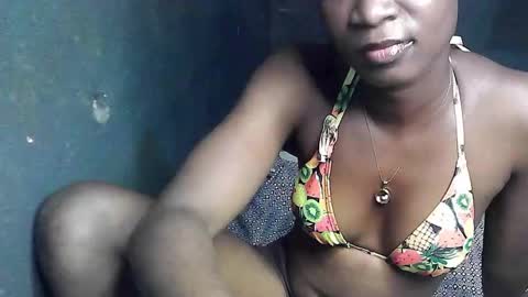 Snapshot of creamyxsugar chatting on 02.14.26 creamyxsugar online show from 02.14.26