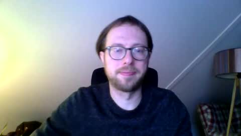 Snapshot of creloxp chatting on 12.18.24 creloxp online show from 12.18.24