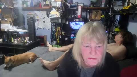 Snapshot of cricket_black chatting on 10.25.25 Cricket - also Featuring Black online show from 10.25.25