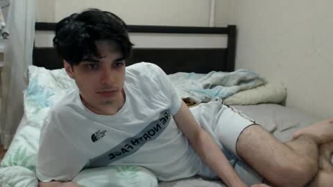 Snapshot of cris_peace chatting on 10.30.25 JOIN IN A FAN CLUB AND YOU WILL HAVE 90 OF MY PHOTOVIDEO FREE FANSLY - online show from 10.30.25