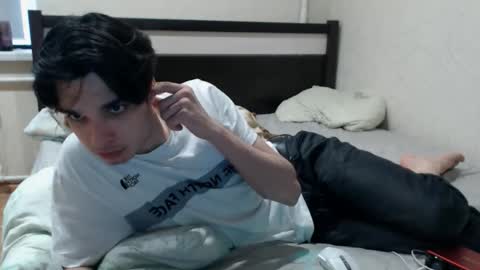 Snapshot of cris_peace chatting on 11.13.25 JOIN IN A FAN CLUB AND YOU WILL HAVE 90 OF MY PHOTOVIDEO FREE FANSLY - online show from 11.13.25