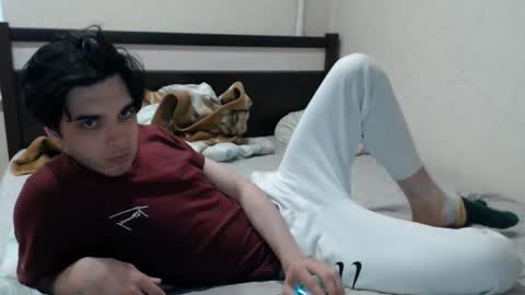 Snapshot of cris_peace chatting on 11.22.25 JOIN IN A FAN CLUB AND YOU WILL HAVE 90 OF MY PHOTOVIDEO FREE FANSLY - online show from 11.22.25