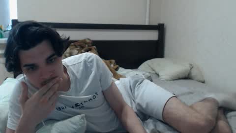 Snapshot of cris_peace chatting on 12.21.25 JOIN IN A FAN CLUB AND YOU WILL HAVE 90 OF MY PHOTOVIDEO FREE FANSLY - online show from 12.21.25