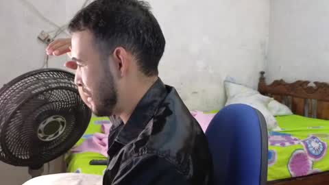 cris_simons online show from 01.04.25