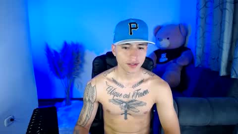 Snapshot of crisspatrick chatting on 10.01.25 Crisspatrick online show from 10.01.25