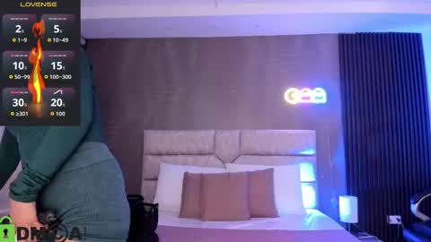 cristal__adams online show from 10.20.25
