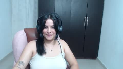 Snapshot of cristal_hot07 chatting on 01.23.25 Cristal online show from 01.23.25
