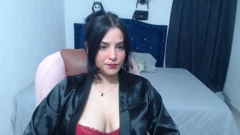 Snapshot of cristal_hot07 chatting on 02.13.25 Cristal online show from 02.13.25