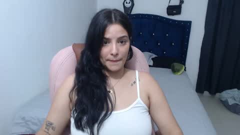 Snapshot of cristal_hot07 chatting on 02.22.25 Cristal online show from 02.22.25