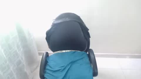 Snapshot of cristal_jayan chatting on 03.05.26 HI online show from 03.05.26
