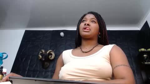 Hanna  online show from 12.18.25