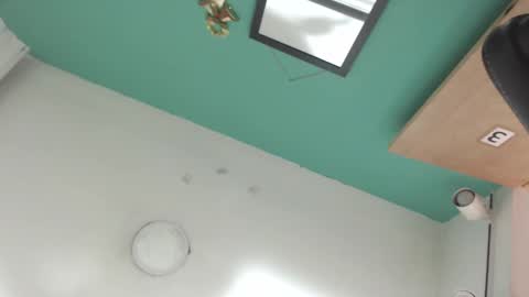 Snapshot of cristaladams6 chatting on 12.19.24 CristalAdams online show from 12.19.24