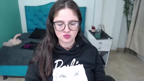 Snapshot of cristaladams6 chatting on 01.08.25 CristalAdams online show from 01.08.25