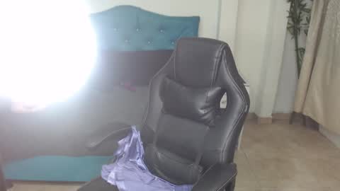 Snapshot of cristaladams6 chatting on 01.16.25 CristalAdams online show from 01.16.25