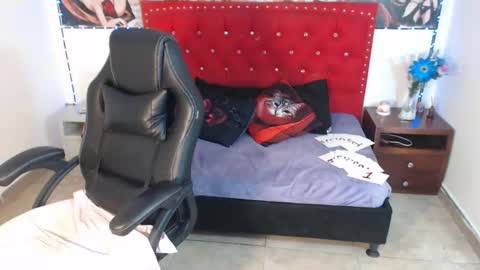 Snapshot of cristaladams6 chatting on 02.22.25 CristalAdams online show from 02.22.25