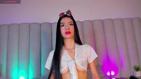 Nicole  Connection time 220pm-910pmCol online show from 03.02.25