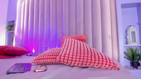 Nicole  Connection time 220pm-910pmCol online show from 03.07.26