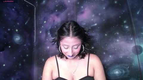 Snapshot of cristaldeleons chatting on 09.12.25 Cristal de Leon online show from 09.12.25