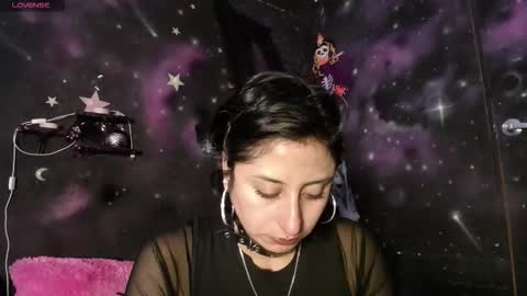 Snapshot of cristaldeleons chatting on 10.17.25 Cristal de Leon online show from 10.17.25