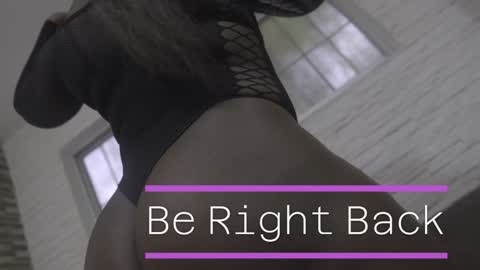 Snapshot of cristale69 chatting on 01.11.25 cristale69 online show from 01.11.25