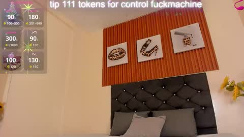 Snapshot of cristale69 chatting on 12.21.25 cristale69 online show from 12.21.25