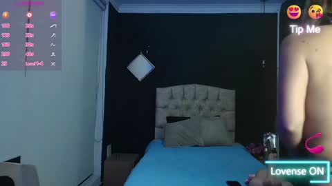 Snapshot of cristalmillf chatting on 01.26.25 CRISTAL MILF online show from 01.26.25