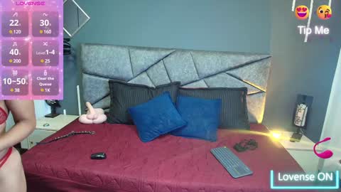 Snapshot of cristalmillf chatting on 01.27.25 CRISTAL MILF online show from 01.27.25