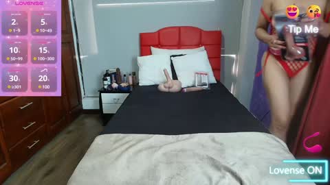 Snapshot of cristalmillf chatting on 02.06.25 CRISTAL MILF online show from 02.06.25