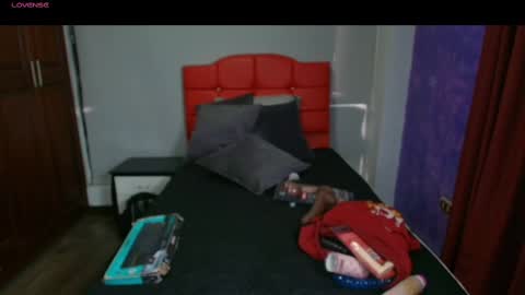 Snapshot of cristalmillf chatting on 03.03.25 CRISTAL MILF online show from 03.03.25