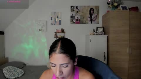 Snapshot of cristamunez chatting on 06.03.26 veronika online show from 06.03.26