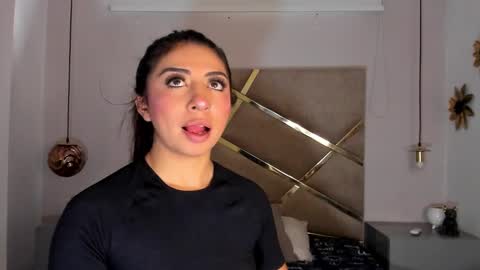  Independent Model online show from 01.26.25