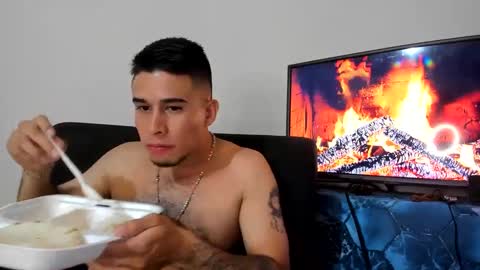 Snapshot of cristiand20 chatting on 01.06.25 Cristian online show from 01.06.25