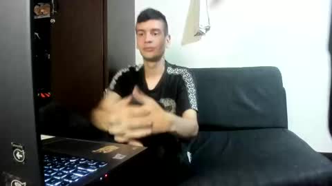 Snapshot of cristiand20 chatting on 02.22.25 Cristian online show from 02.22.25