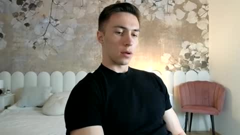Snapshot of cristianovilla chatting on 05.01.26 CristianoHailey online show from 05.01.26